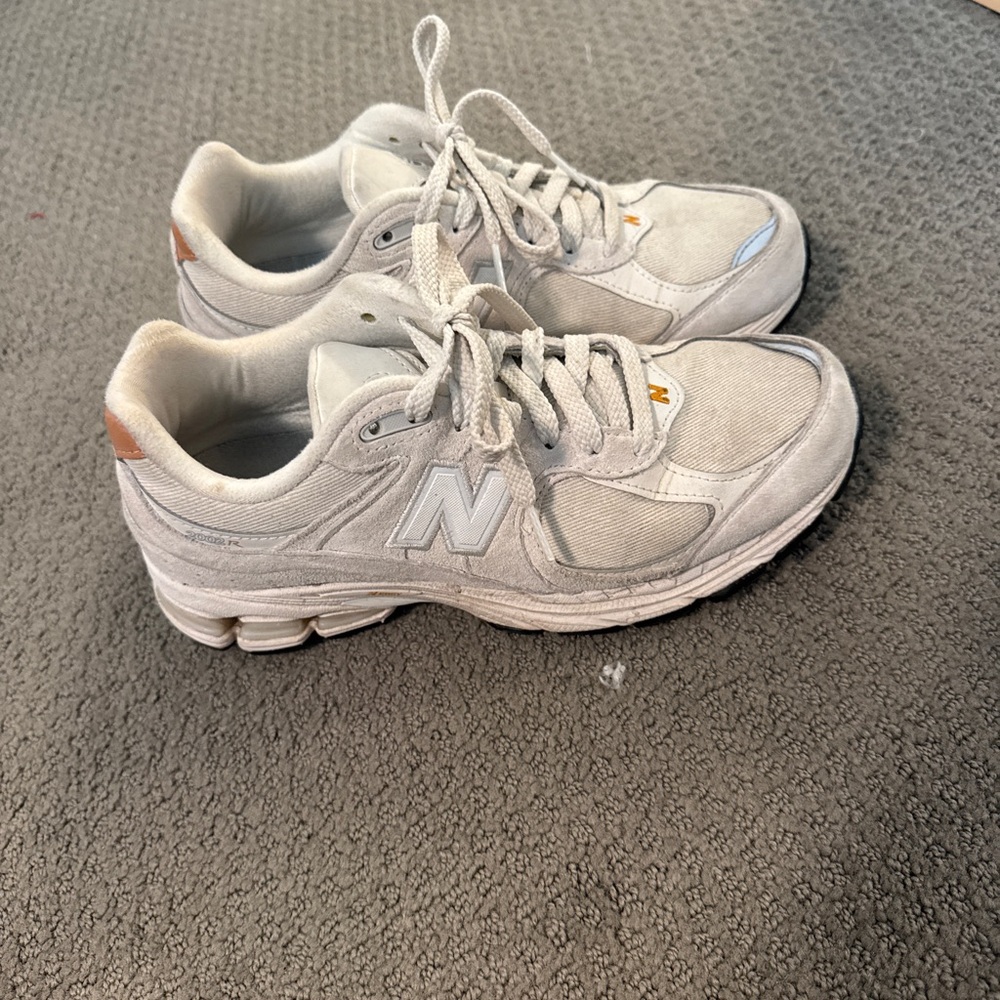 New Balance Cream and Gray Sneakers 2002R